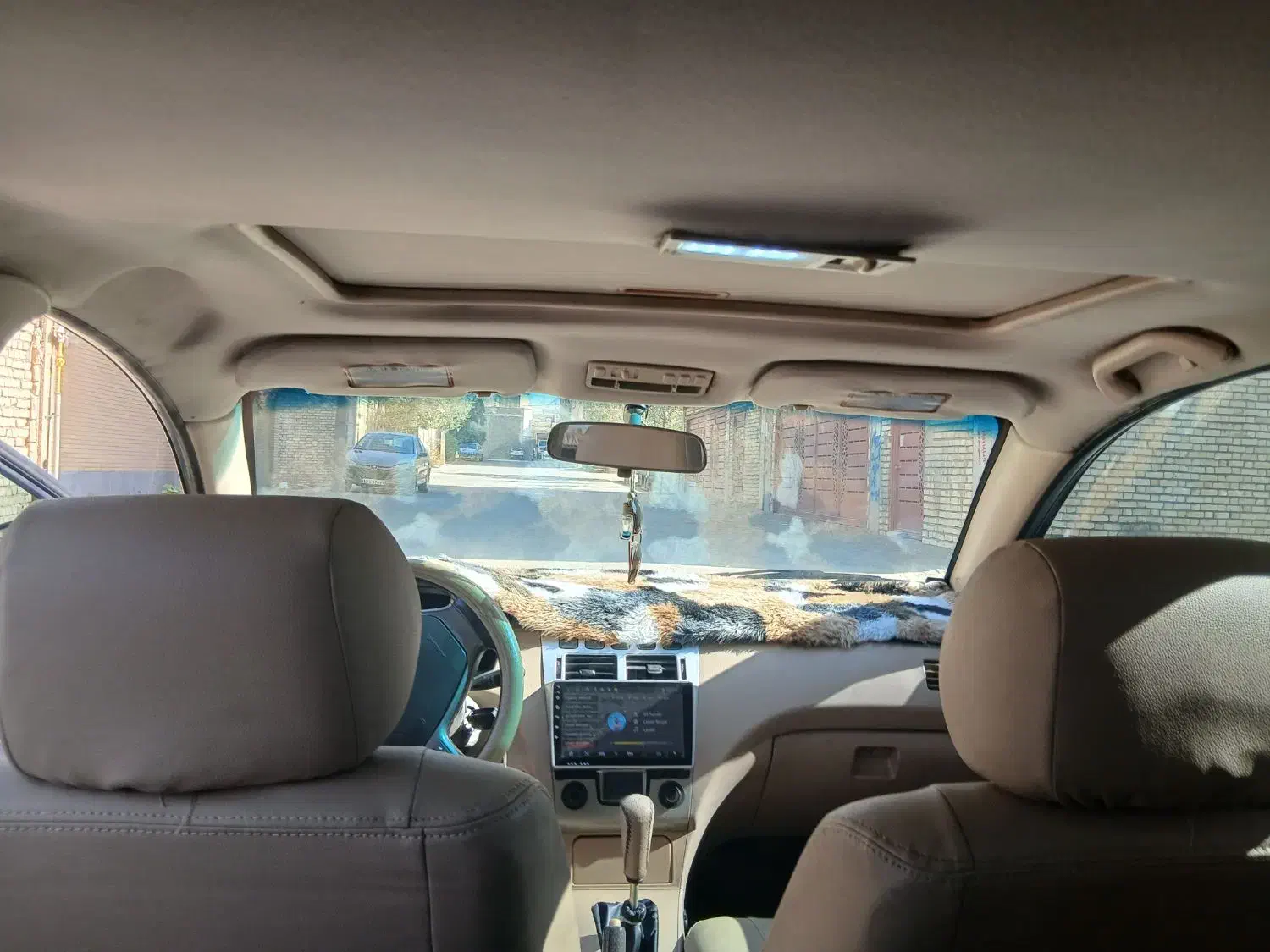 تازه تعمیر شده و تمیز میباشد|خودرو سواری و وانت|ابریشم, |دیوار