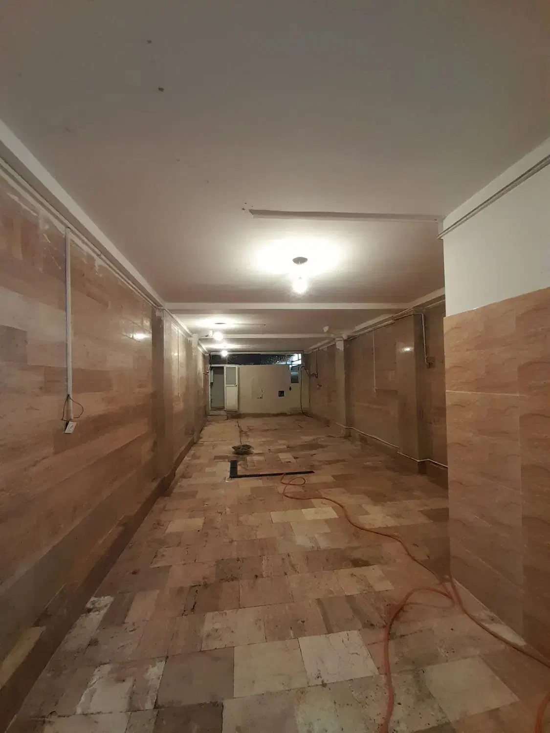کارگاه ۱۰۰متر همکف برق ۳فاز|اجارهٔ دفتر صنعتی، کشاورزی، تجاری|تهران, خاک سفید|دیوار