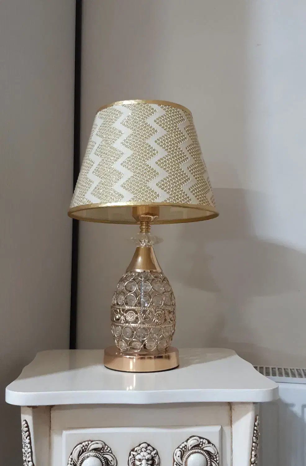 آباژور طلایی|چراغ خواب و آباژور|محمدیه-قزوین, |دیوار