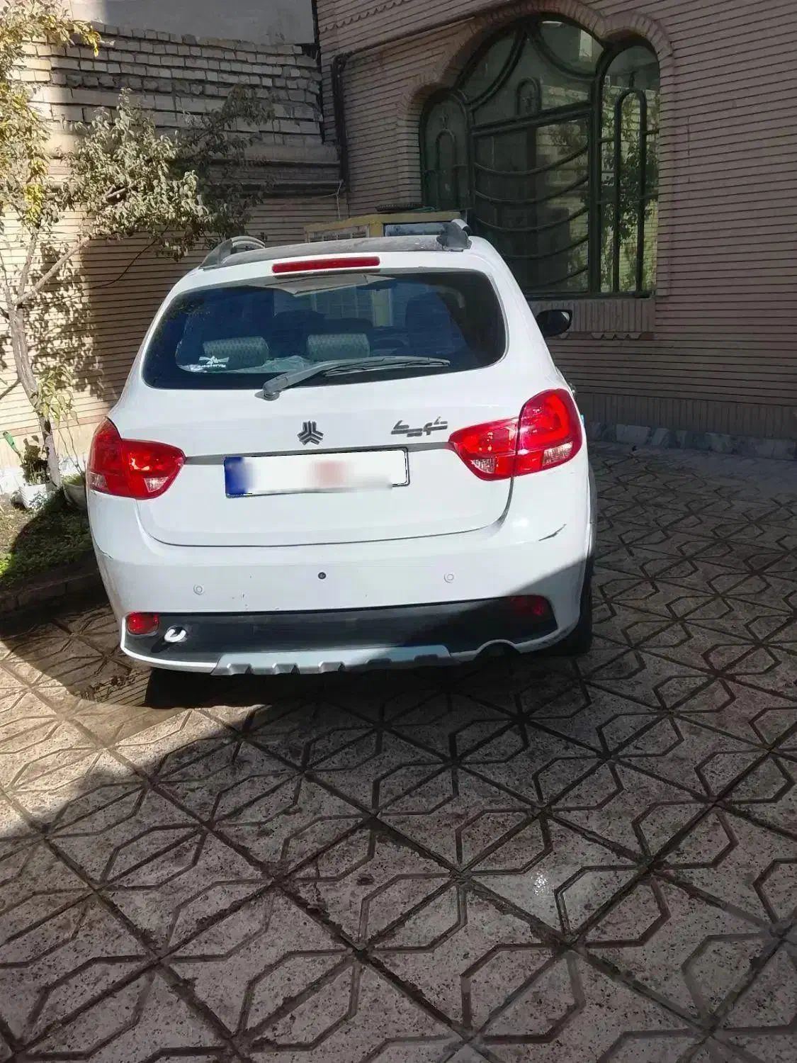 کوییک Rسفید مشکی پارس خودرو402|خودرو سواری و وانت|مشهد, سرافرازان|دیوار