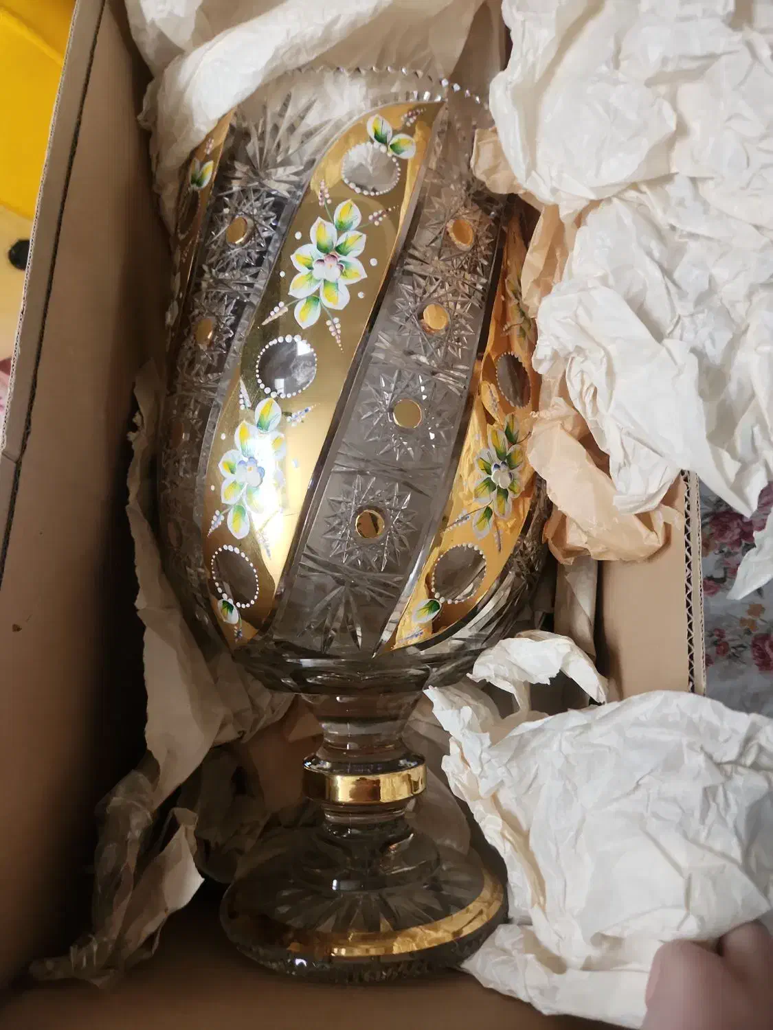 گلدان کریستال /اصل /جام /بزرگ طلاکوب|صنایع دستی و سایر لوازم تزئینی|قم, زنبیل آباد|دیوار