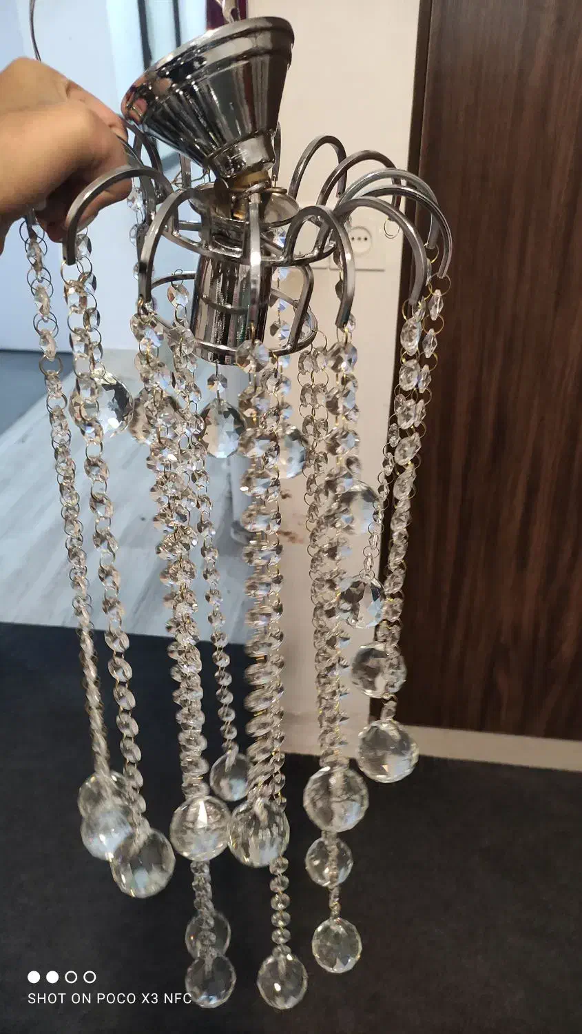 لوستر آبشاری|لوستر و چراغ آویز|شیراز, کرونی(خاتونک)|دیوار