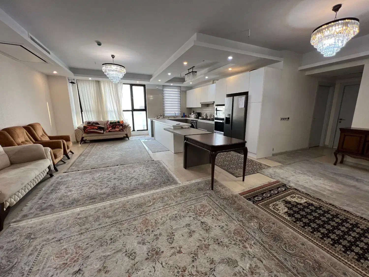 ۱۳۰متر ولنجک/ویو طهران بدون مشرف /مدرن