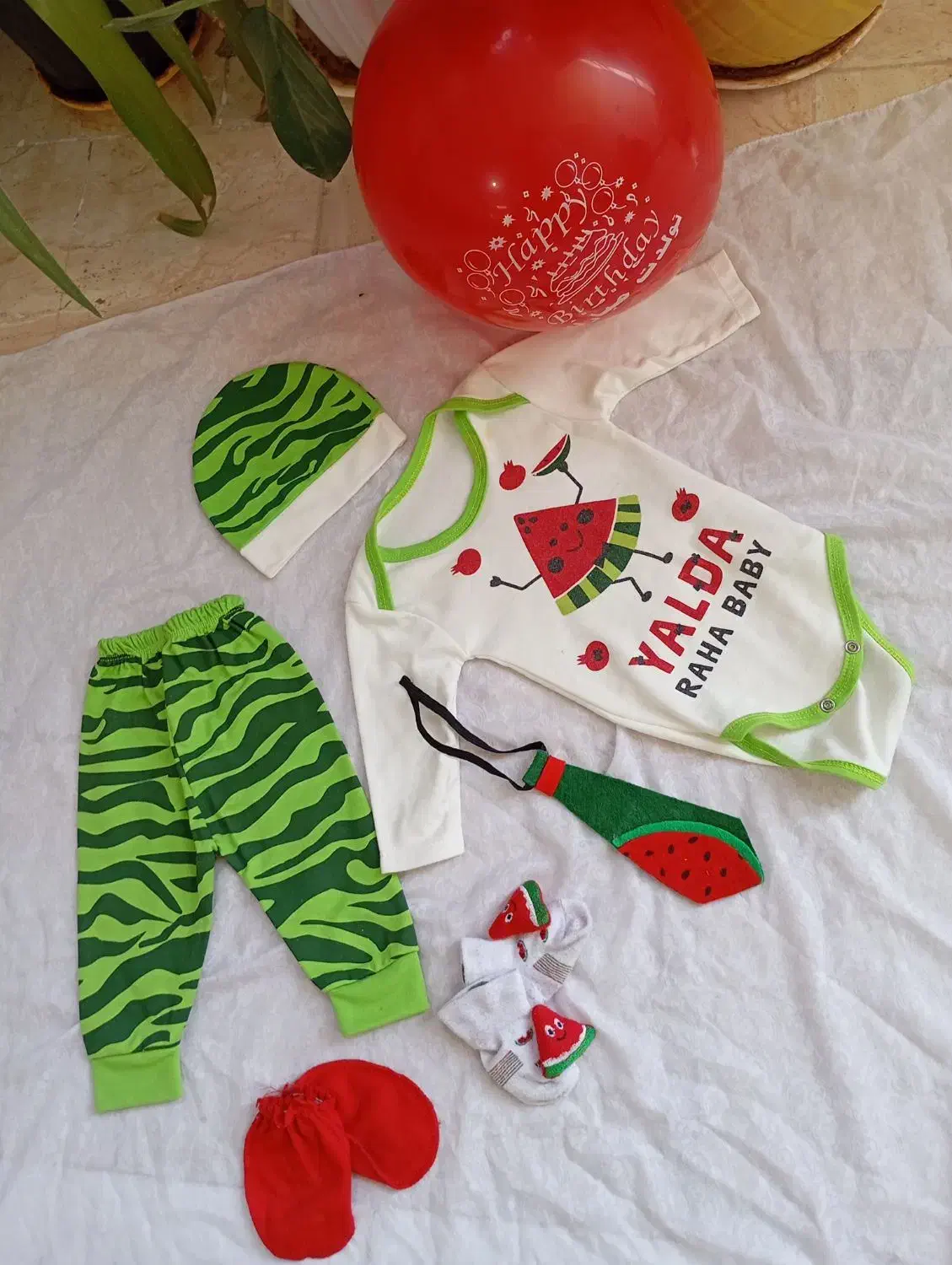 لباس نوزادی شب یلدا|کفش و لباس بچه|یزد, |دیوار