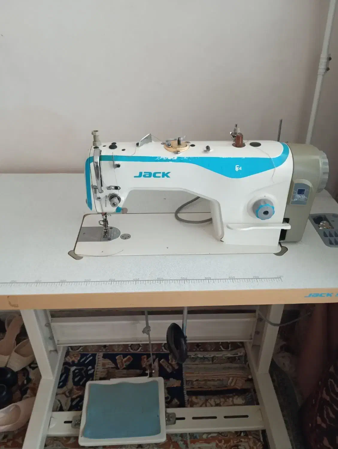 چرخ خیاطی راسته دوزجک|چرخ خیاطی و ریسندگی|آق قلا, |دیوار