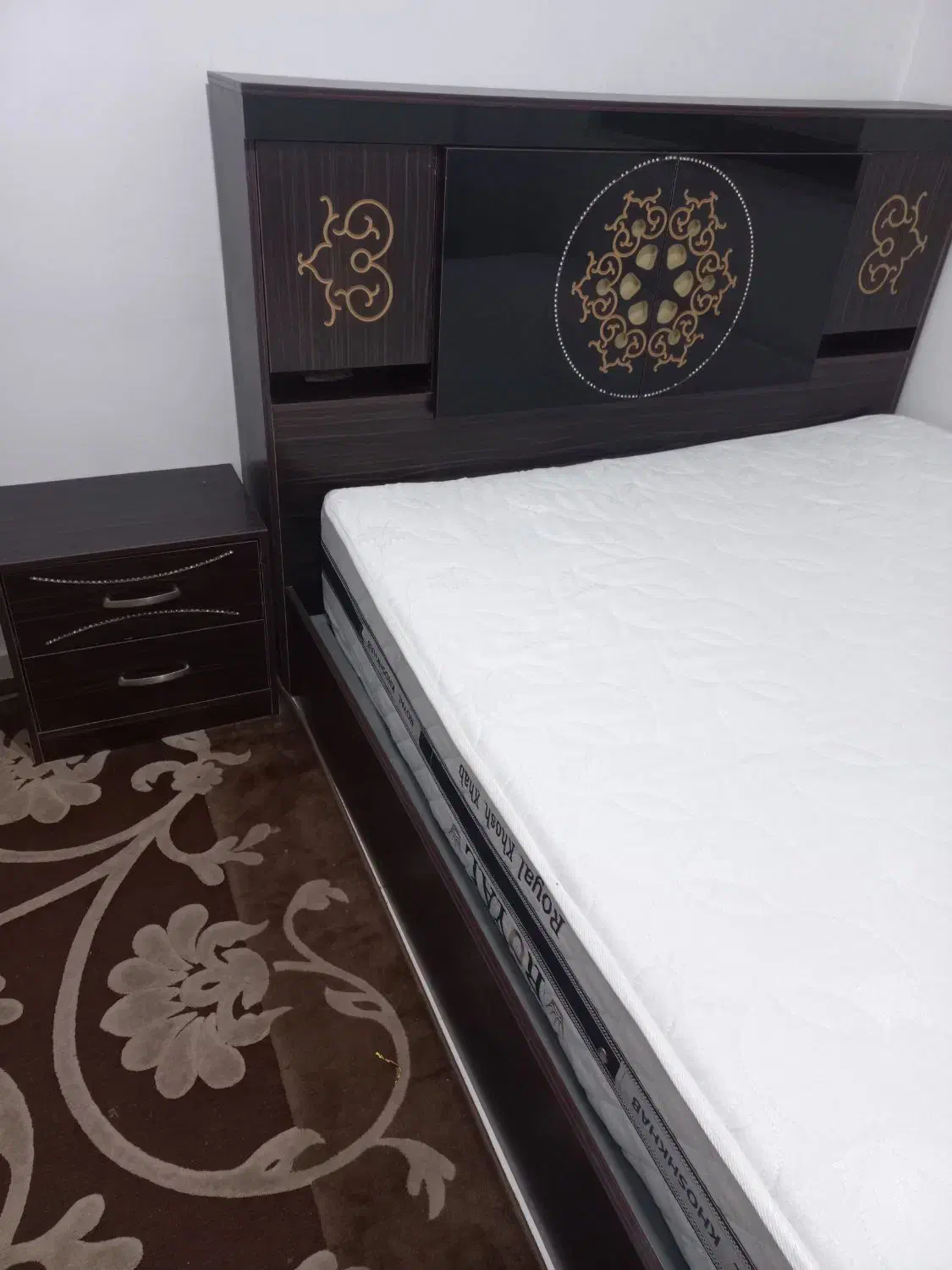 سرویس کامل تخت خواب در حدنو|تخت و سرویس خواب|ساری, |دیوار