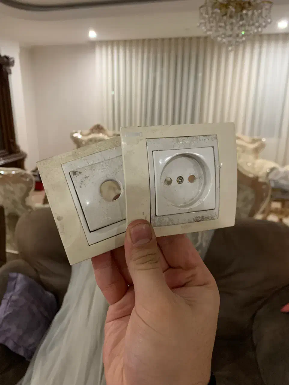 کلید پریز دلند DELAND|سایر لوازم برقی|تهران, شهر زیبا|دیوار