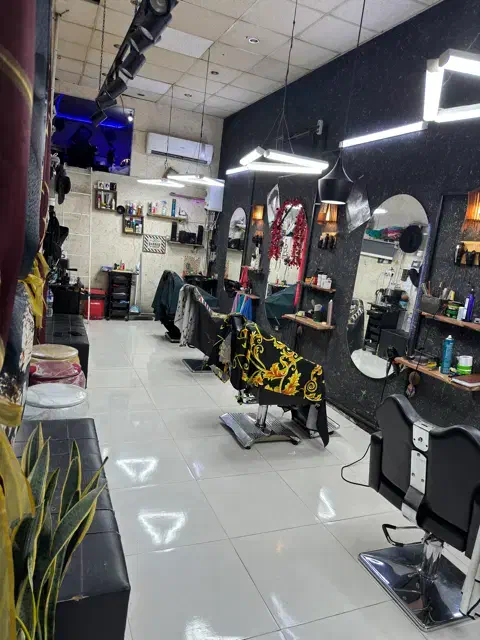 استخدام آرایشگر مردانه حرفه‌ای در سالن vip|استخدام درمانی، زیبایی، بهداشتی|تهران, آذری|دیوار