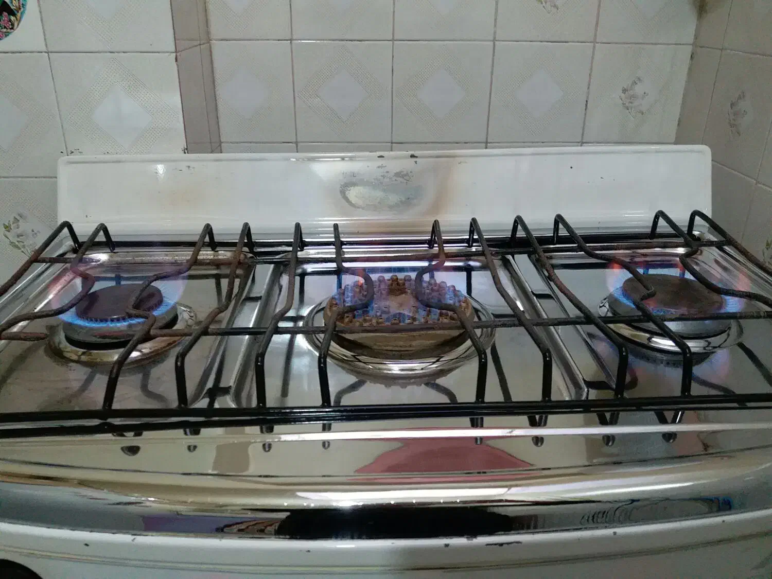 گاز سه شعله صفحه استیل همراه با زیر گازی|اجاق گاز و لوازم برقی پختوپز|ماهیدشت, |دیوار