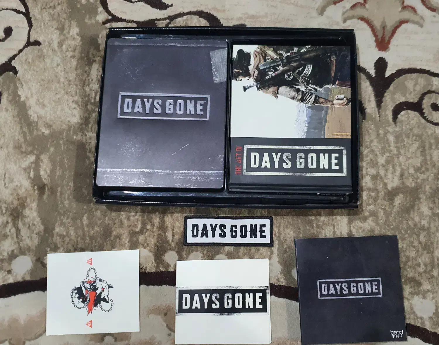 استیل بوک و ارت بوک اصلی Days Gone|کنسول، بازی ویدئویی و آنلاین|تهران, لاله زار|دیوار