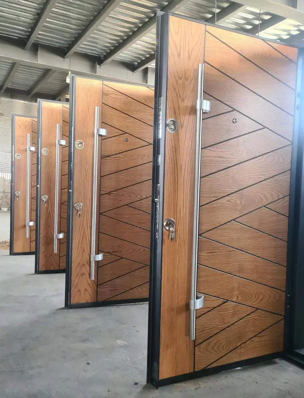 راهنمایی نقاش درب ضد سرقت و اتاقی|فعالیت داوطلبانه|باسمنج, |دیوار