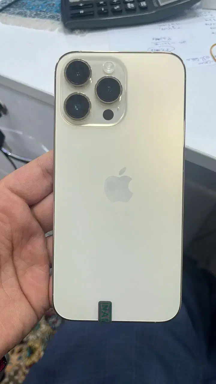 ایفون ۱۴ پرومکس ۲۵۶ مشکی و گلد|موبایل|کاشان, مدرس|دیوار