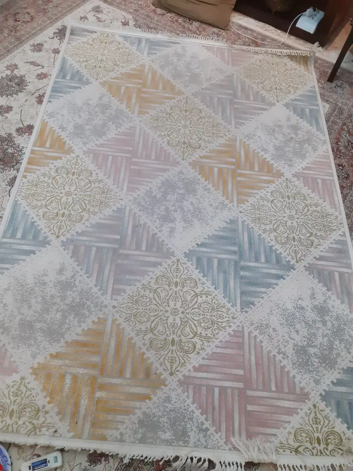 فرش ۴ متری تراکم بالاا|فرش|رشت, امین الضرب|دیوار