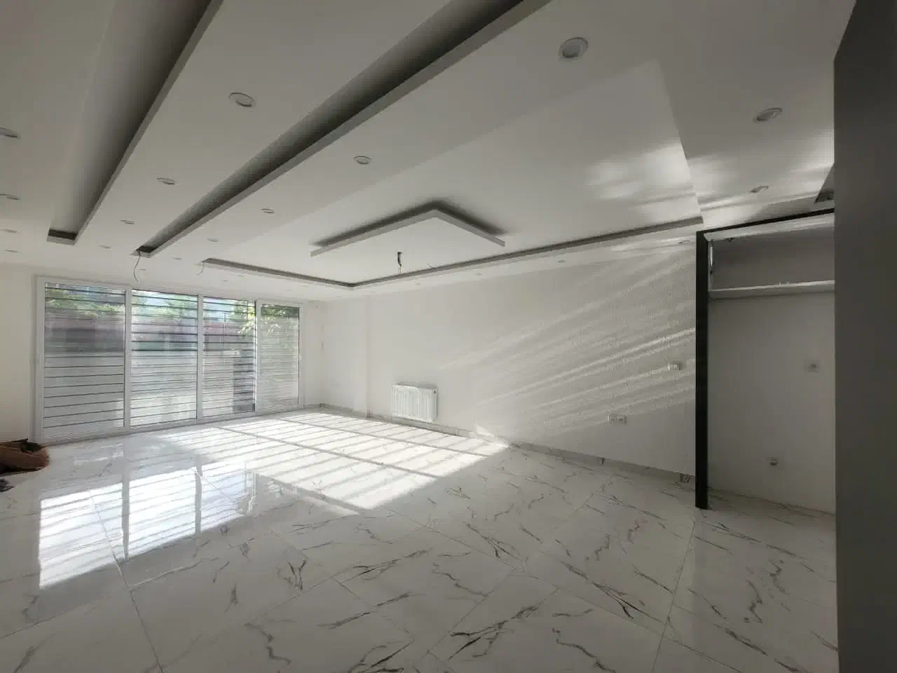 ویلایی تریپلکس نوساز میدان همافران باغ نوید نوشهر|فروش آپارتمان|نوشهر, |دیوار