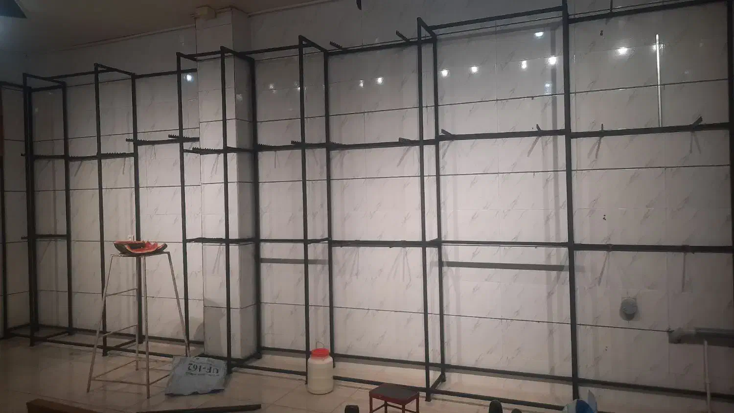 نصب سریع انواع رگال لباس در محل|فروشگاه و مغازه|اصفهان, شاهزید|دیوار