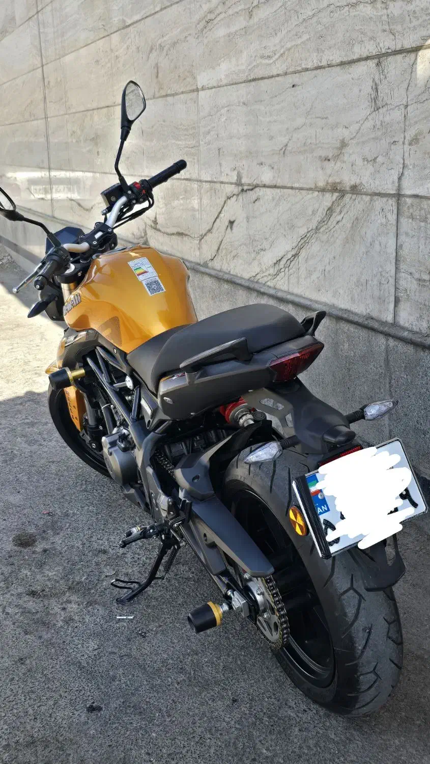 بنلی 300|موتورسیکلت|شیراز, شهرک والفجر|دیوار