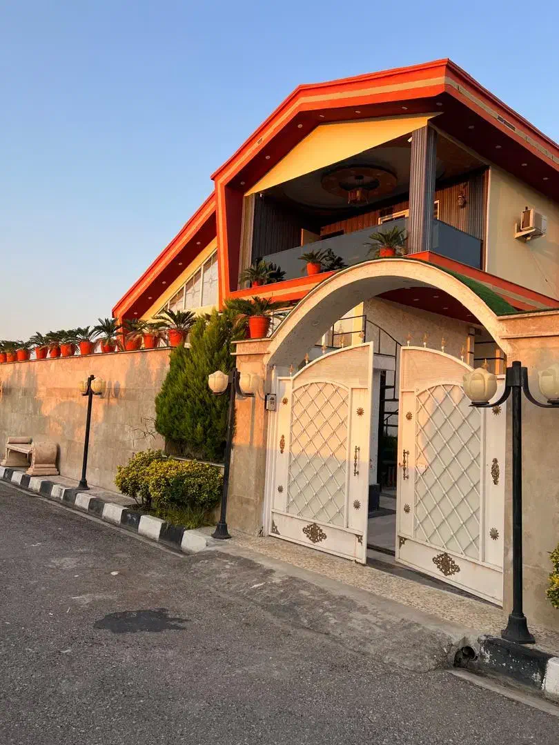 فروش ویلای بسیار زیبا استخر دار در جاده نظامی|فروش خانه و ویلا|قائم‌شهر, |دیوار