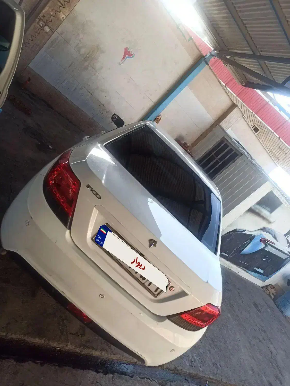 دنا مدل 97|خودرو سواری و وانت|اندیشه, اندیشه فاز ۱|دیوار