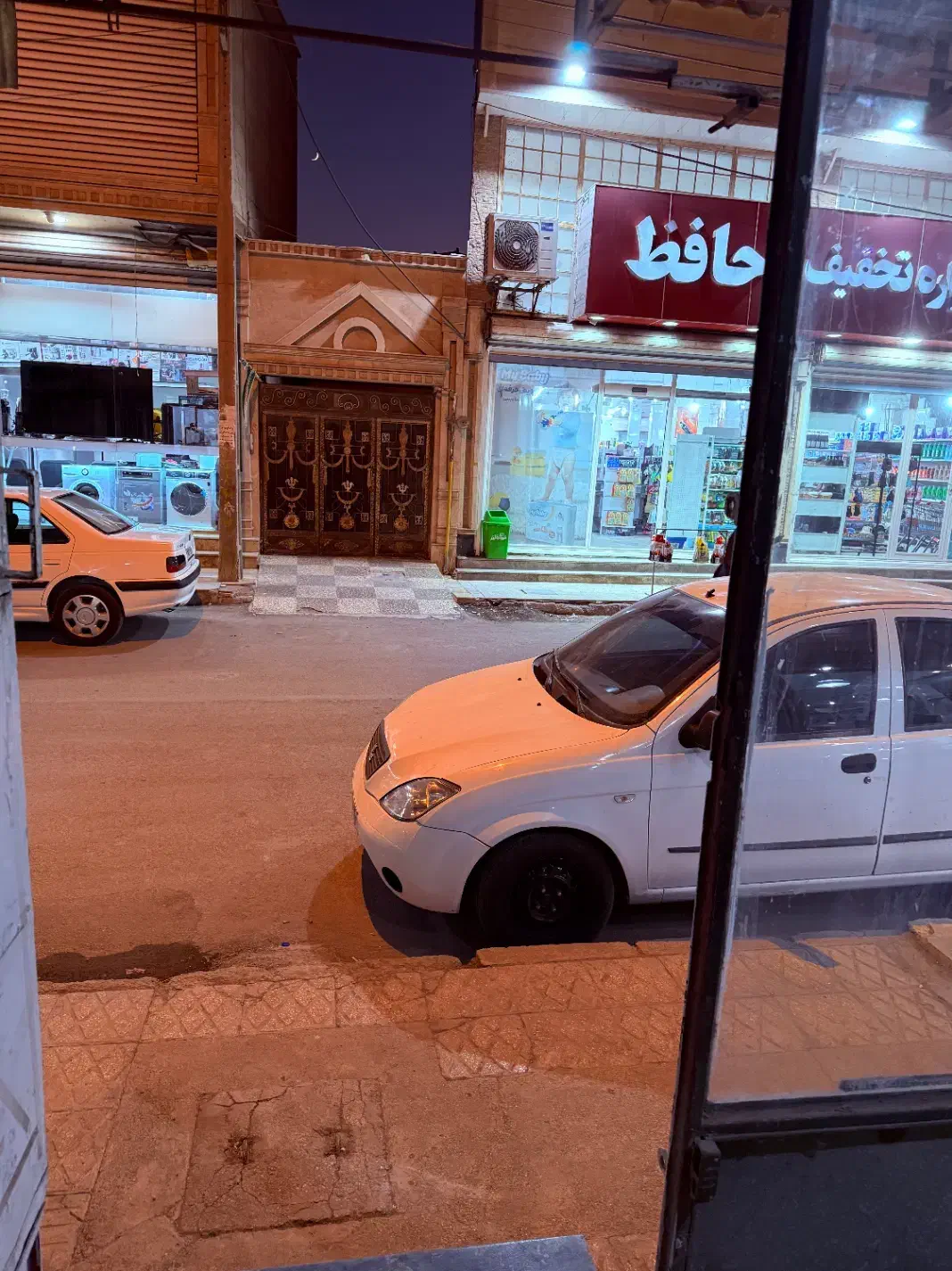 اجاره مغازه خیابان حافظ|اجارهٔ مغازه و غرفه|خرمشهر, |دیوار