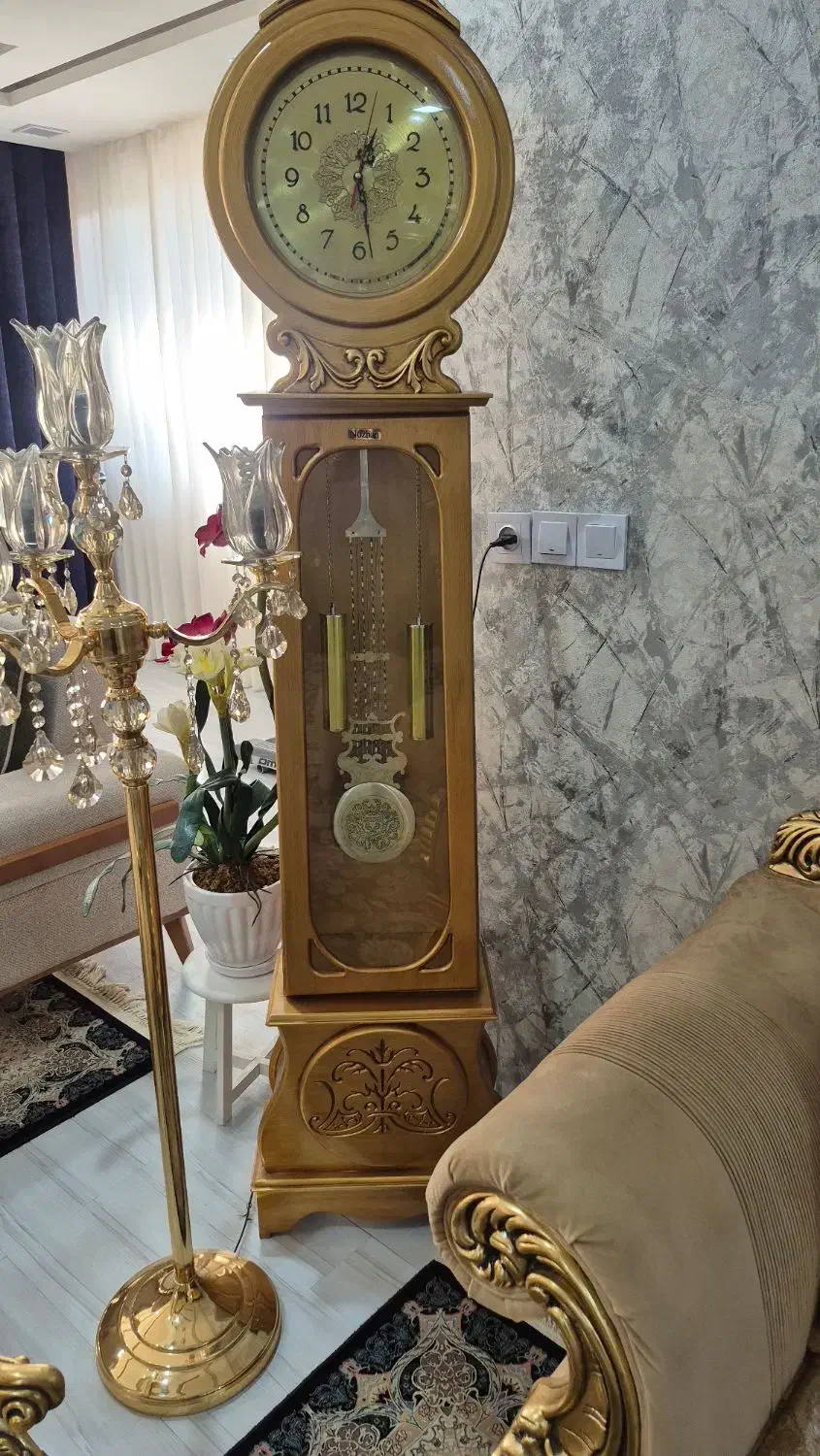 مبل،کنسول،ساعت در حد نو فروش فوری|مبلمان خانگی و میز عسلی|مشهد, موعود|دیوار