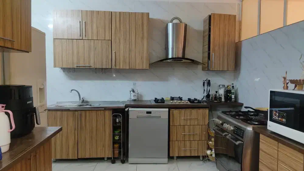 کابینت قهوه‌ای|مصالح و تجهیزات ساختمان|صدرا-فارس, فاز ۲|دیوار