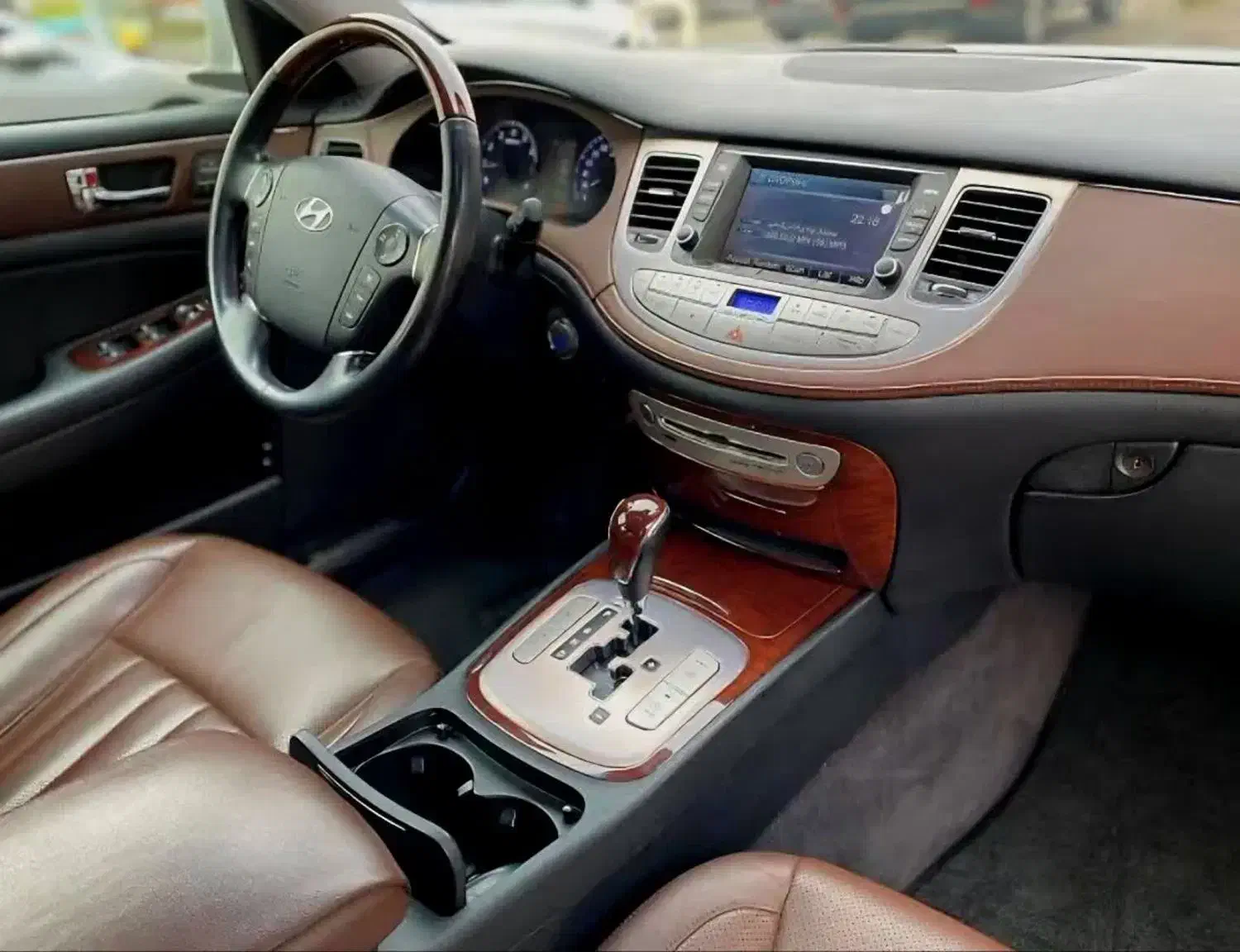 جنسیس سدان ۲۰۱۱|خودرو سواری و وانت|اصفهان, چرخاب|دیوار