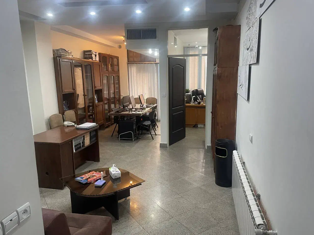 ۵۰متر دفترکار مبله میدان انقلاب شیک با پارکینگ|اجارهٔ دفتر کار، اتاق اداری، مطب|تهران, جمال‌زاده|دیوار