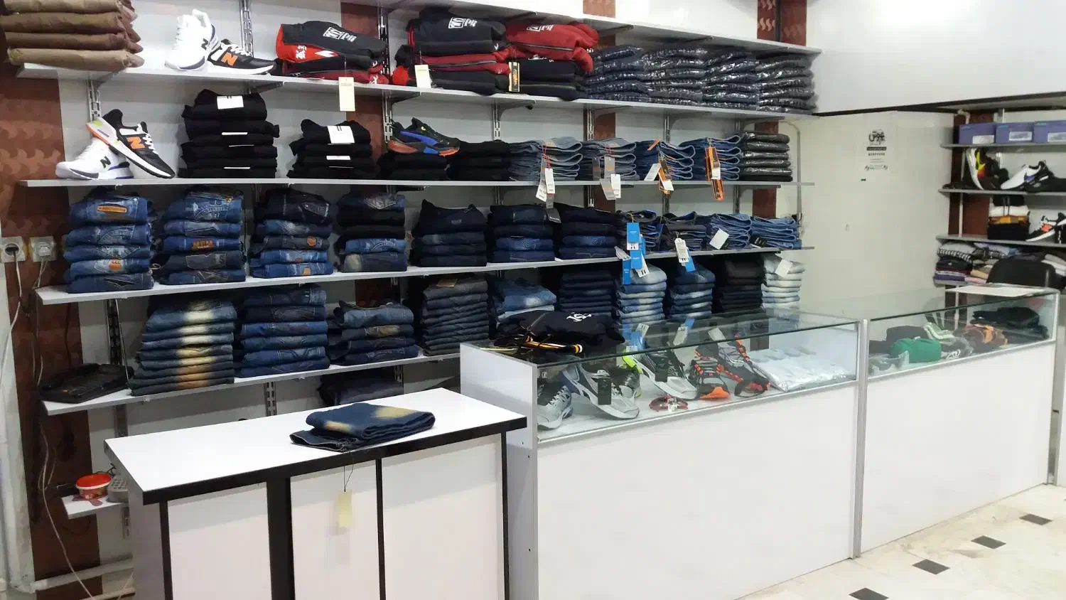 ۵۰ متر مغازه تجاری خیابان ۲۰متری شهیدبهشتی|اجارهٔ مغازه و غرفه|قم, حنیف نژاد|دیوار