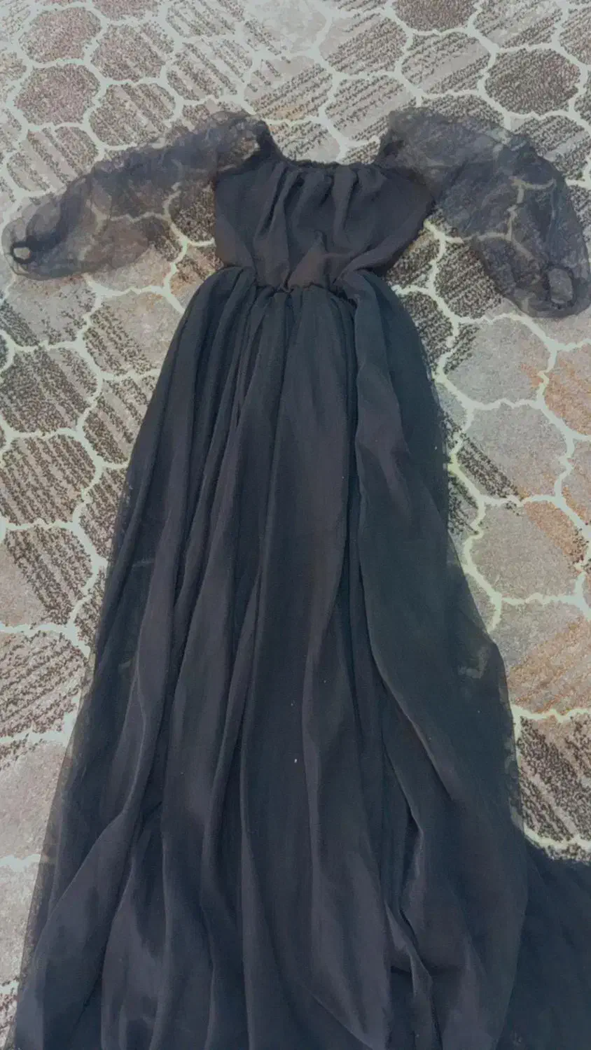 لباس مجلسی|لباس|پارسآباد, |دیوار