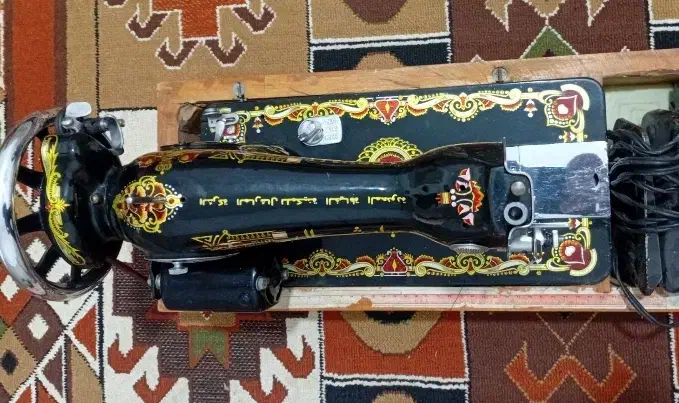 چرخ خیاطی|لوازم خیاطی و بافتنی|خرم‌آباد, |دیوار