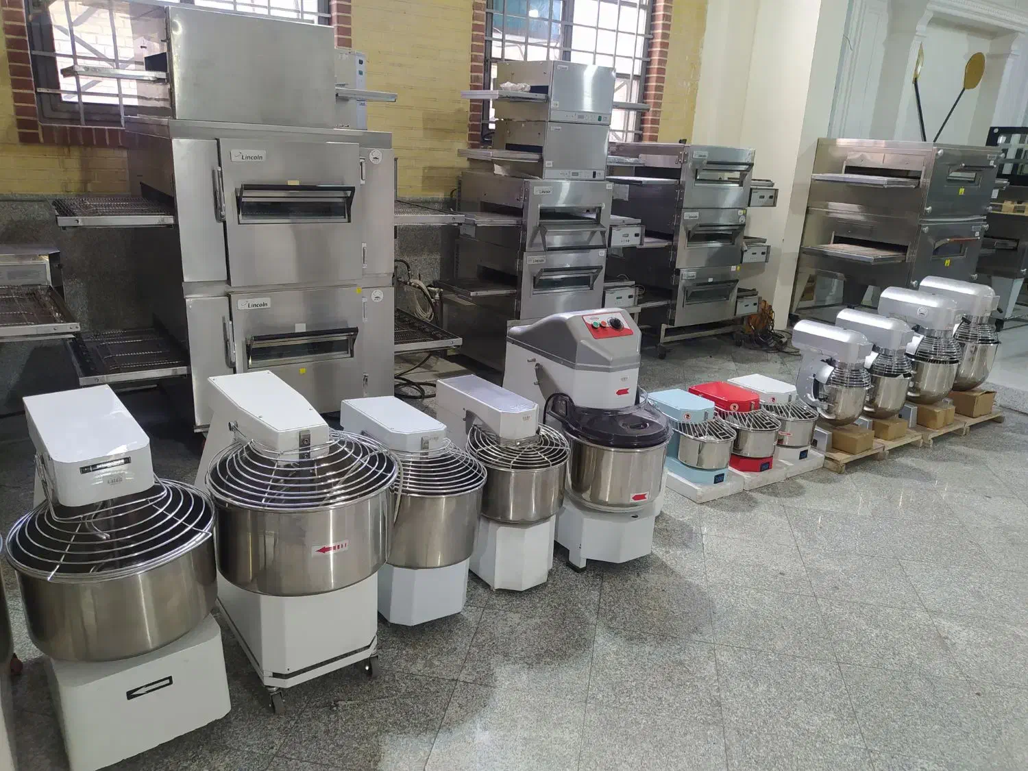 خمیرگیر (خمیرگیر) اسپیرال دودور تکدور میکسر قنادی،|کافیشاپ و رستوران|تهران, اتحاد|دیوار