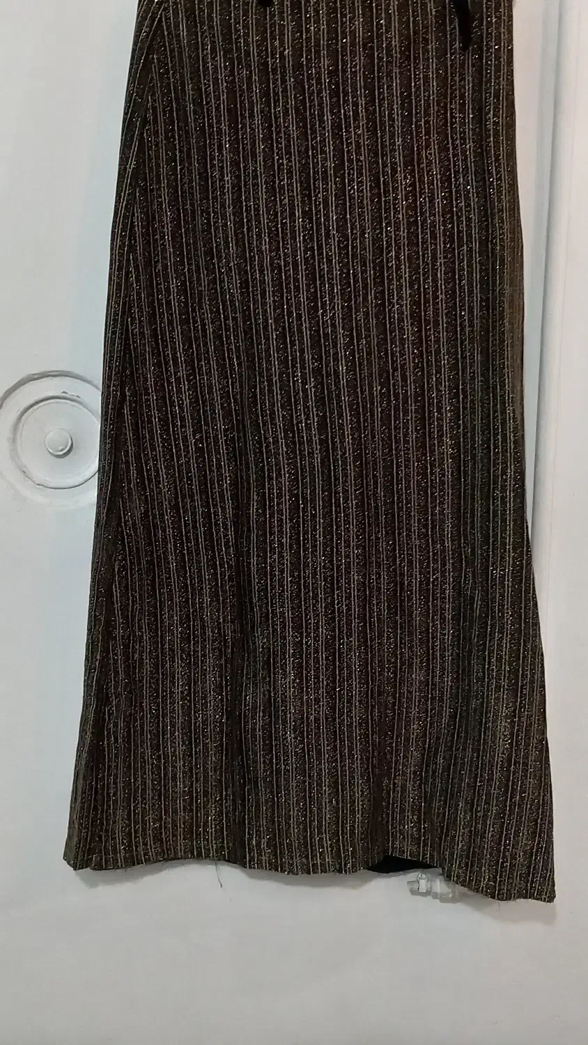 لباس|لباس|شیراز, پانصد دستگاه ارتش|دیوار