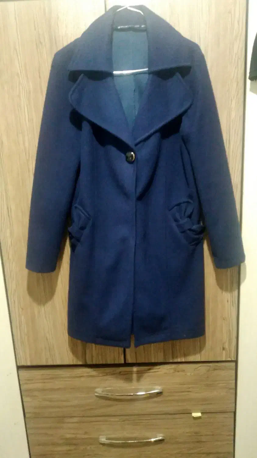 پالتو سرمه ای بسیار ضخیم|لباس|رشت, پاستوریزه|دیوار