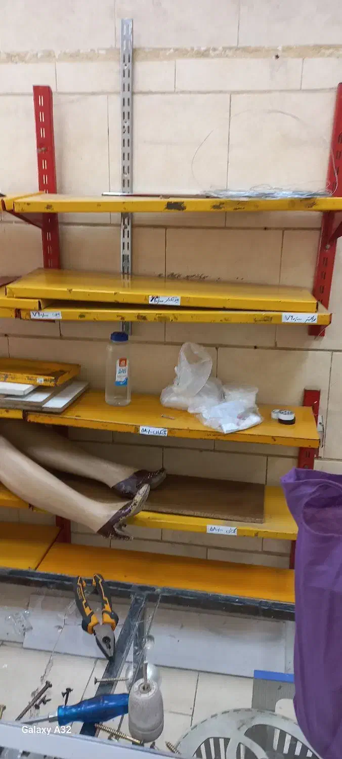 رگال و مانکن و چوب لباسی و بخاری و قفسه|فروشگاه و مغازه|کرج, کرج نو|دیوار