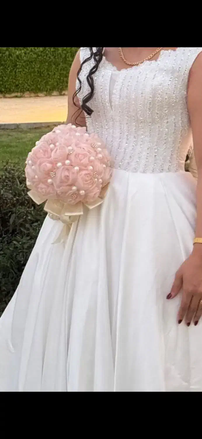 لباس عروس|لباس|کیش, |دیوار