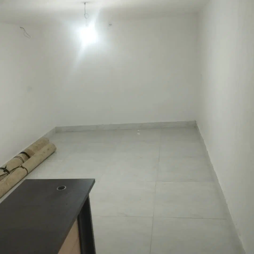 زیر زمین / ۲۵ متری / آراسته ۱۲|اجارهٔ مغازه و غرفه|خرمآباد, |دیوار