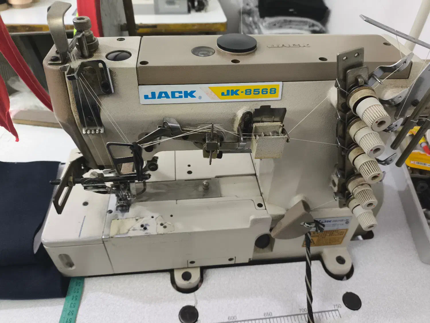 فروش چرخ خیاطی صنعتی میاندوز در حد نو|ماشین‌آلات صنعتی|ساوه, |دیوار