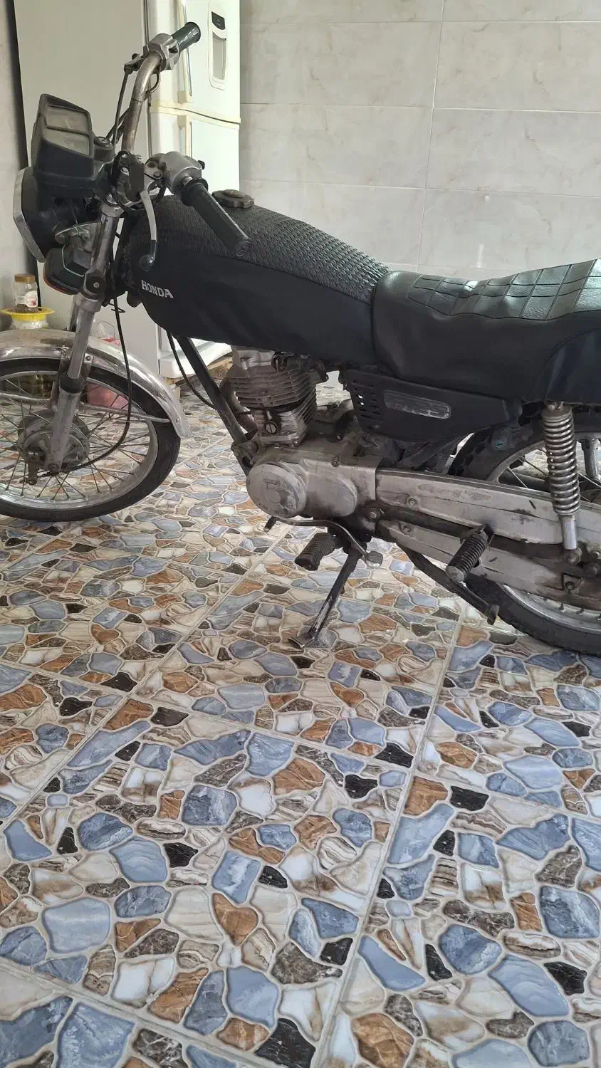 موتور ۱۲۵|موتورسیکلت|کاشان, کارگر|دیوار