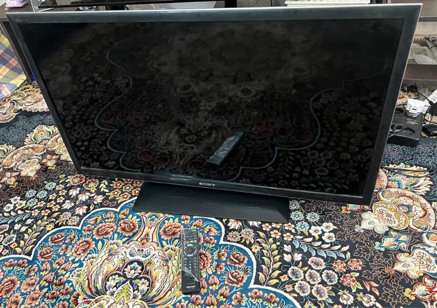 تلویزیون سونی ۴۰ اینچ Bravia|تلویزیون و پروژکتور|شیراز, قدوسی غربی|دیوار