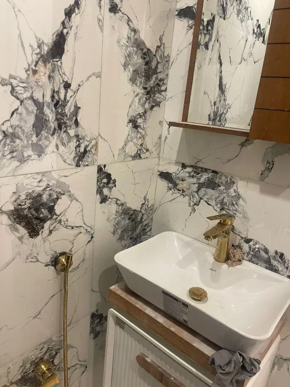 ۴طبقه ۷۲متری نوساز آذربایجان (آزادی)