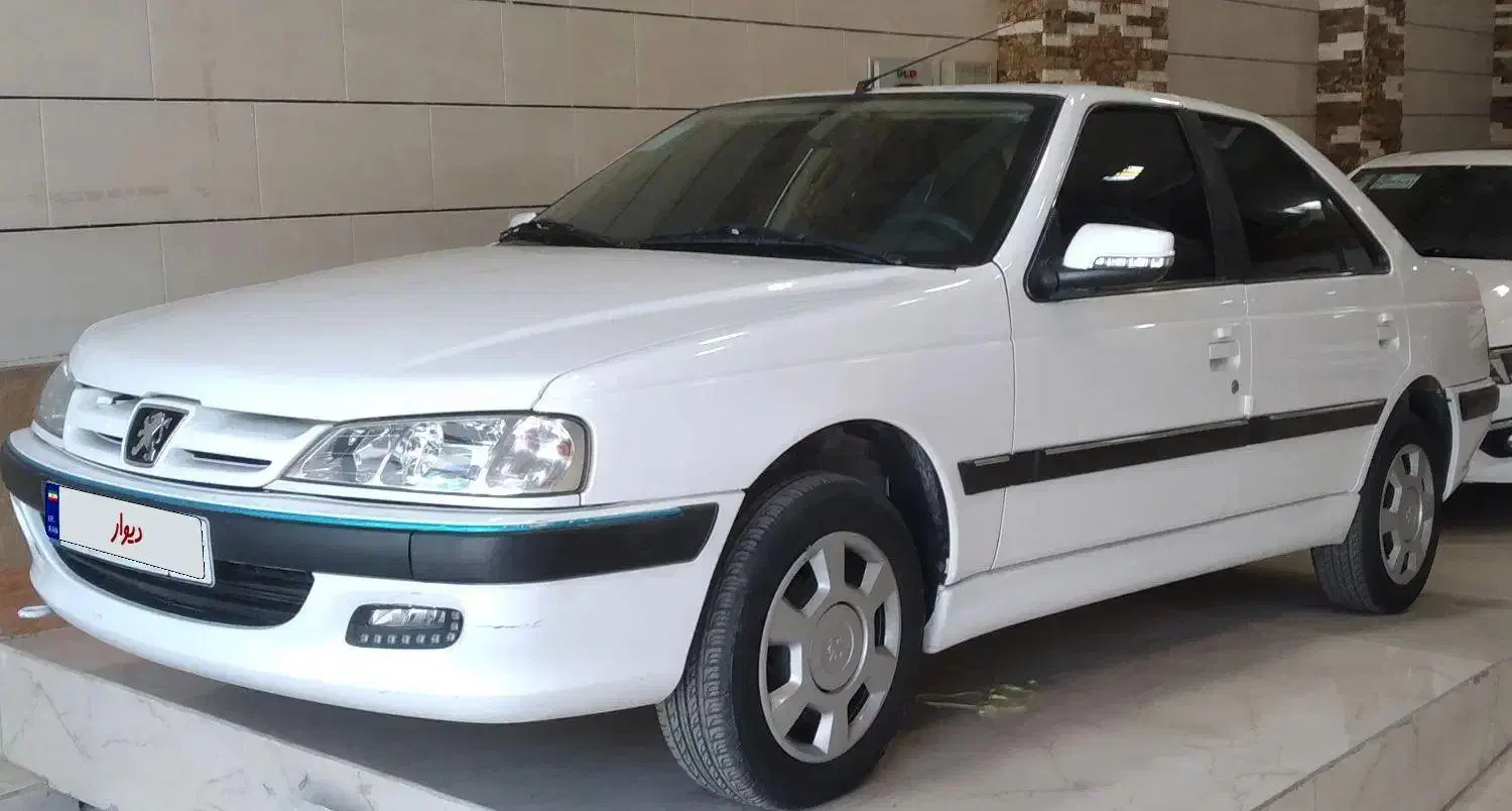 پارس ۱۴۰۲ موتور جدید|خودرو سواری و وانت|بروجرد, |دیوار