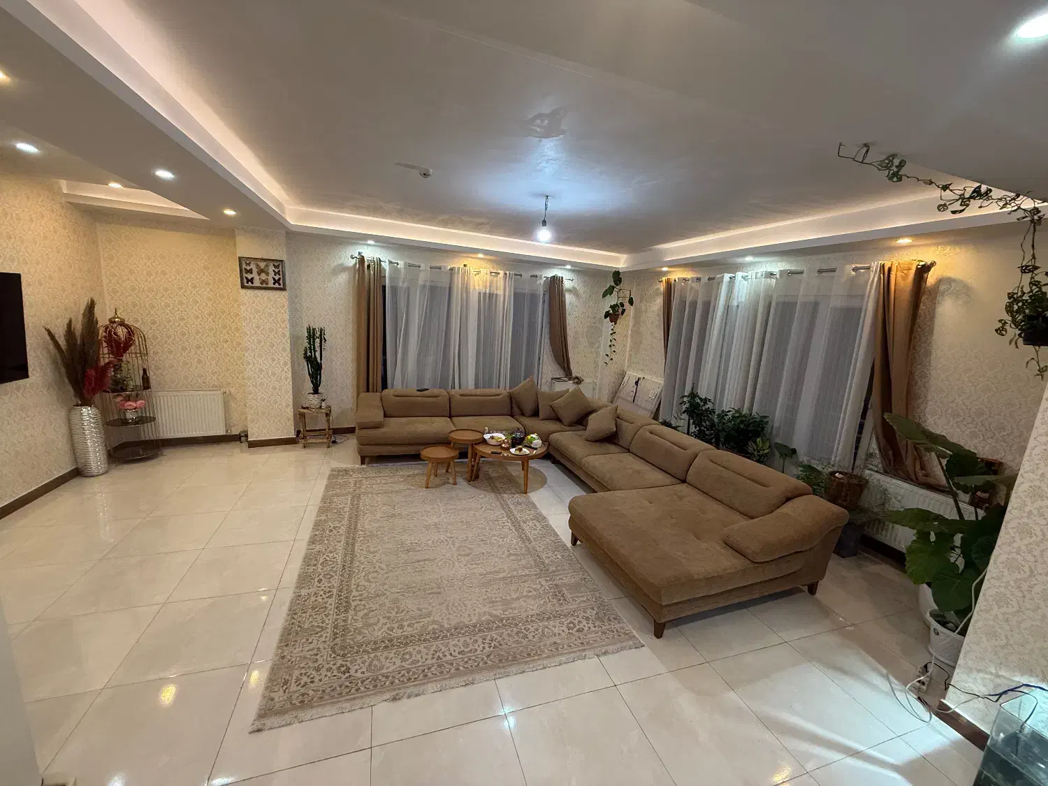 واحد ۱۳۲ متری ۳ خوابه کامرانیه مسکن مهر|فروش آپارتمان|رشت, کوی غلام نیا|دیوار