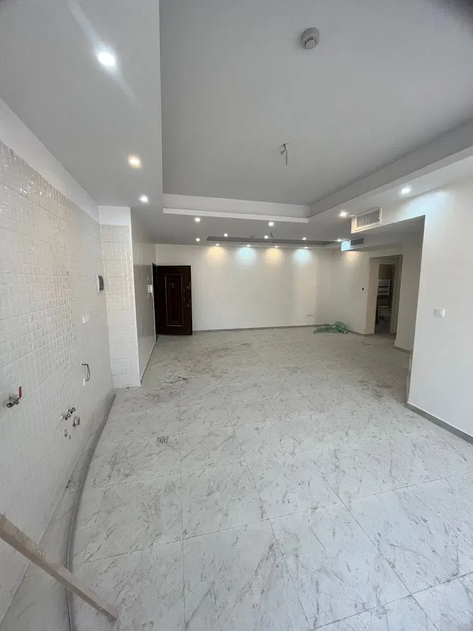 ۹۵متر/دو خواب/نوساز/فول امکانات/قرارداد۲ساله