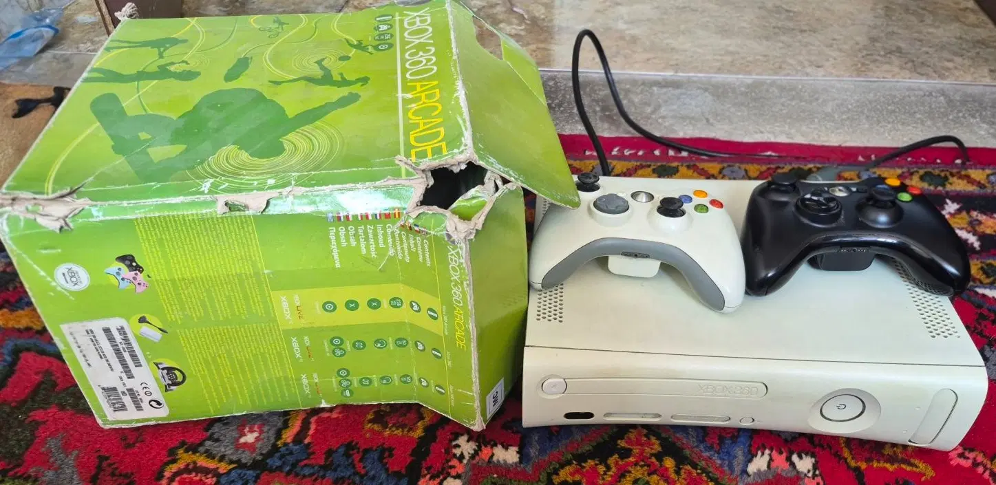 Xbox 360 همراه جعبه کارخانه|کنسول، بازی ویدئویی و آنلاین|تبریز, |دیوار