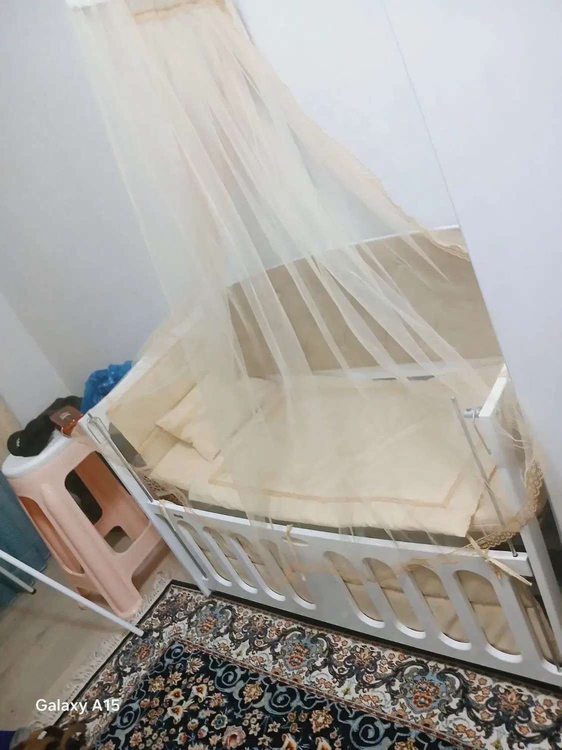 لندو بچه|تخت و صندلی بچه|همدان, |دیوار