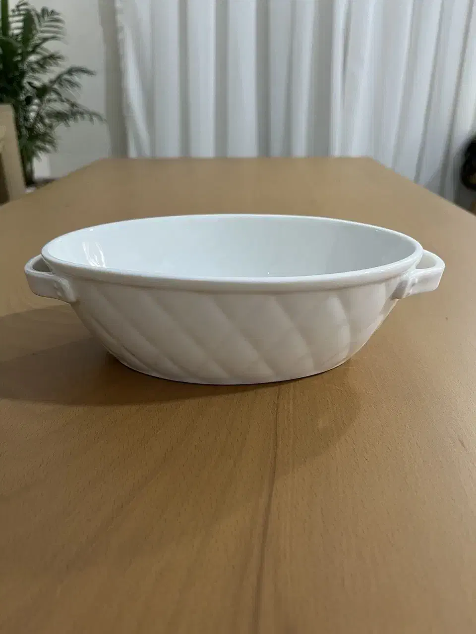 ظروف سفید|ظروف سرو و پذیرایی|گرمسار, |دیوار