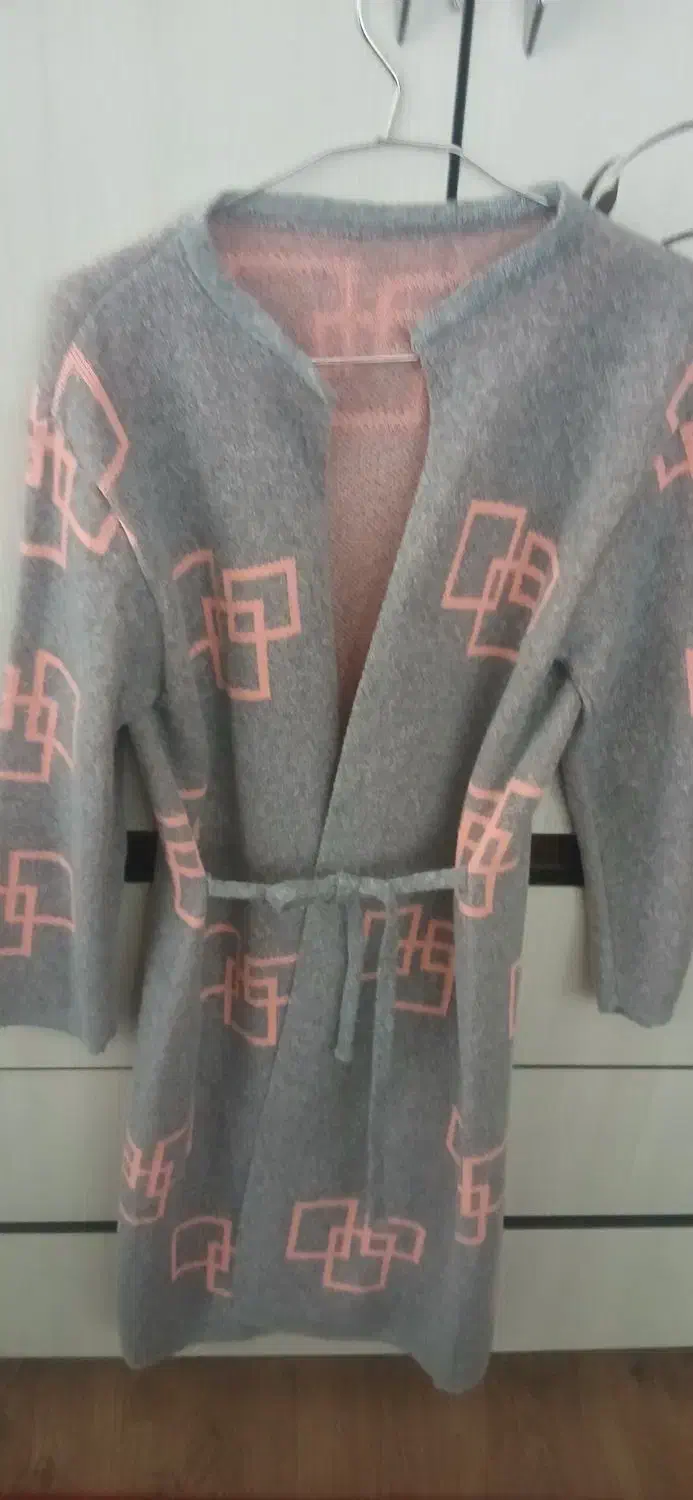 بافت نو سایز ۴۰۴۲ مانتو حصیری سایز ۵ دوبار پوشیده|لباس|همدان, |دیوار