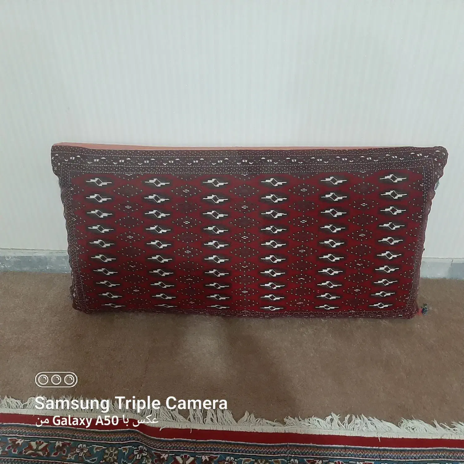 تعداد ۶ عدد پشتی|پشتی|زاهدان, |دیوار