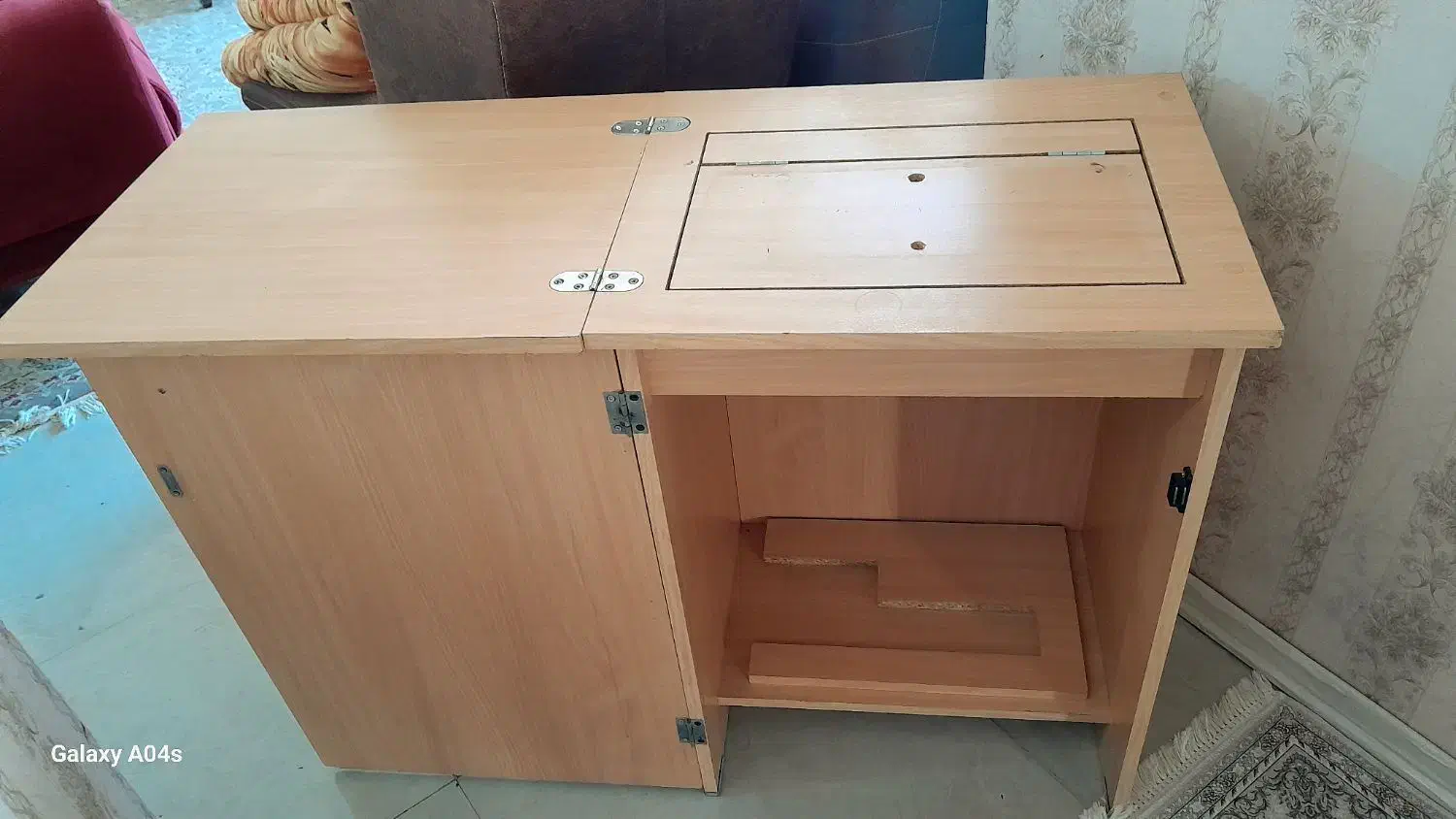 میز کمد دار چرخ خیاطی|چرخ خیاطی و ریسندگی|مشهد, الهیه|دیوار