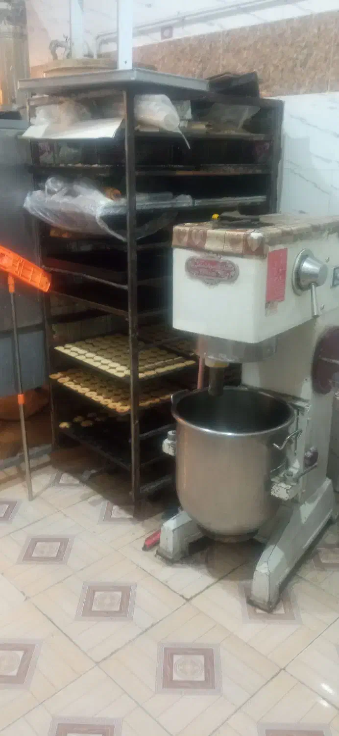 وسایل قنادی وکیک پزی|کافی‌شاپ و رستوران|سنندج, |دیوار